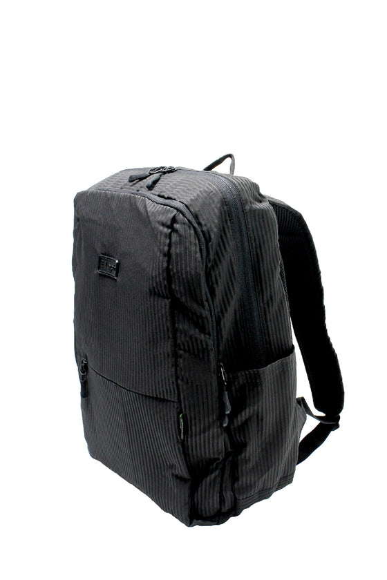 ELEPH OTTO PLEAT BACKPACK : Black